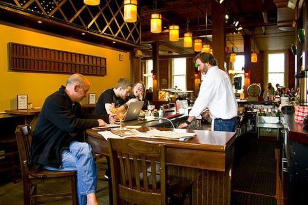 COMMON MAN INN AND RESTAURANT CLAREMONT (Claremont)